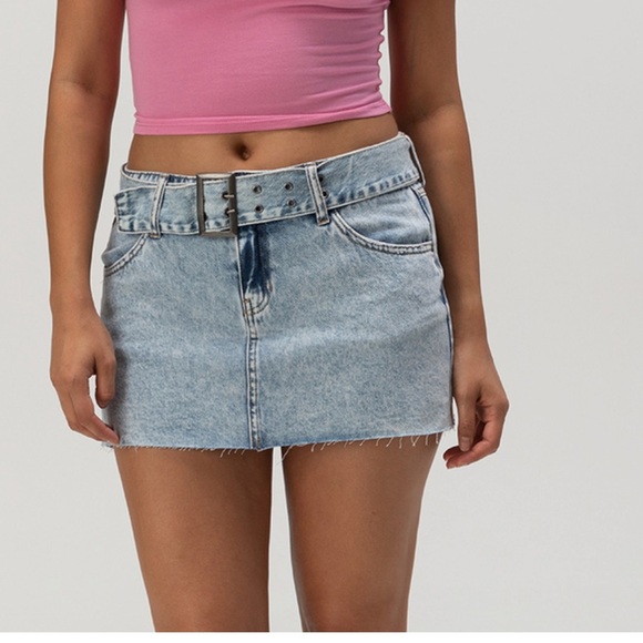 Rewash Belted Micro Mini Skirt Denim Size 9 / 29 Tilly’s Light Stone - Picture 2 of 10